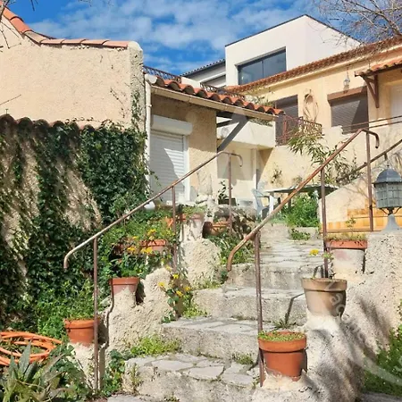 Independant Avec Climatisation, Wifi Et Espace Exterieur