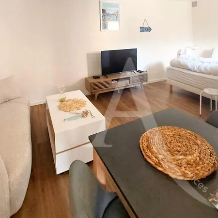 Independant Avec Climatisation, Wifi Et Espace Exterieur *